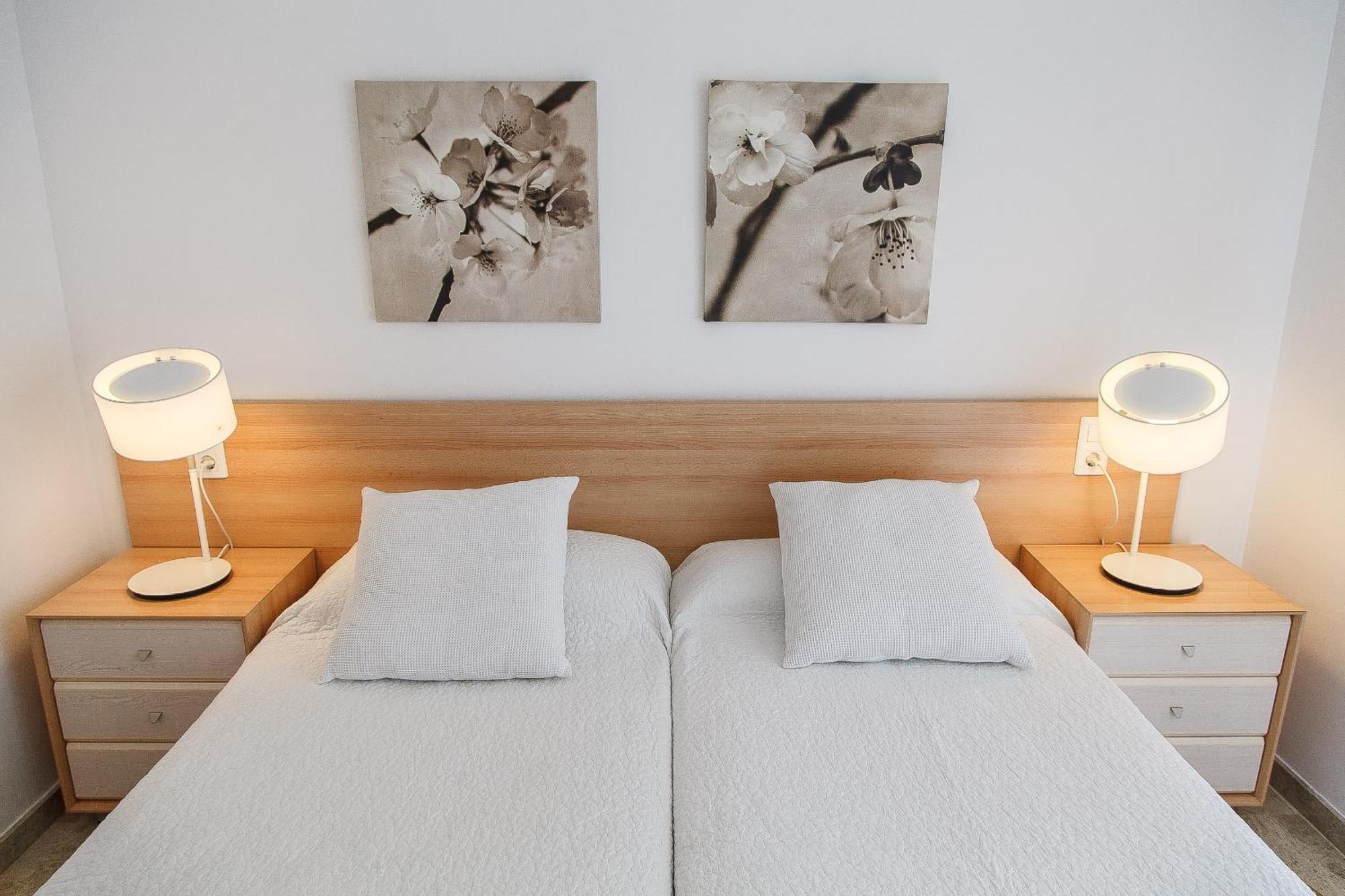Uhc Ventura Park Apartments Salou Room photo